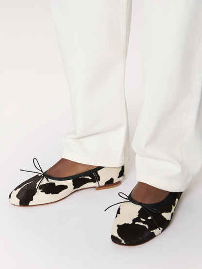 Cow Pattern Round-Toe Simple Chic Ballet Flats With Front Bow
