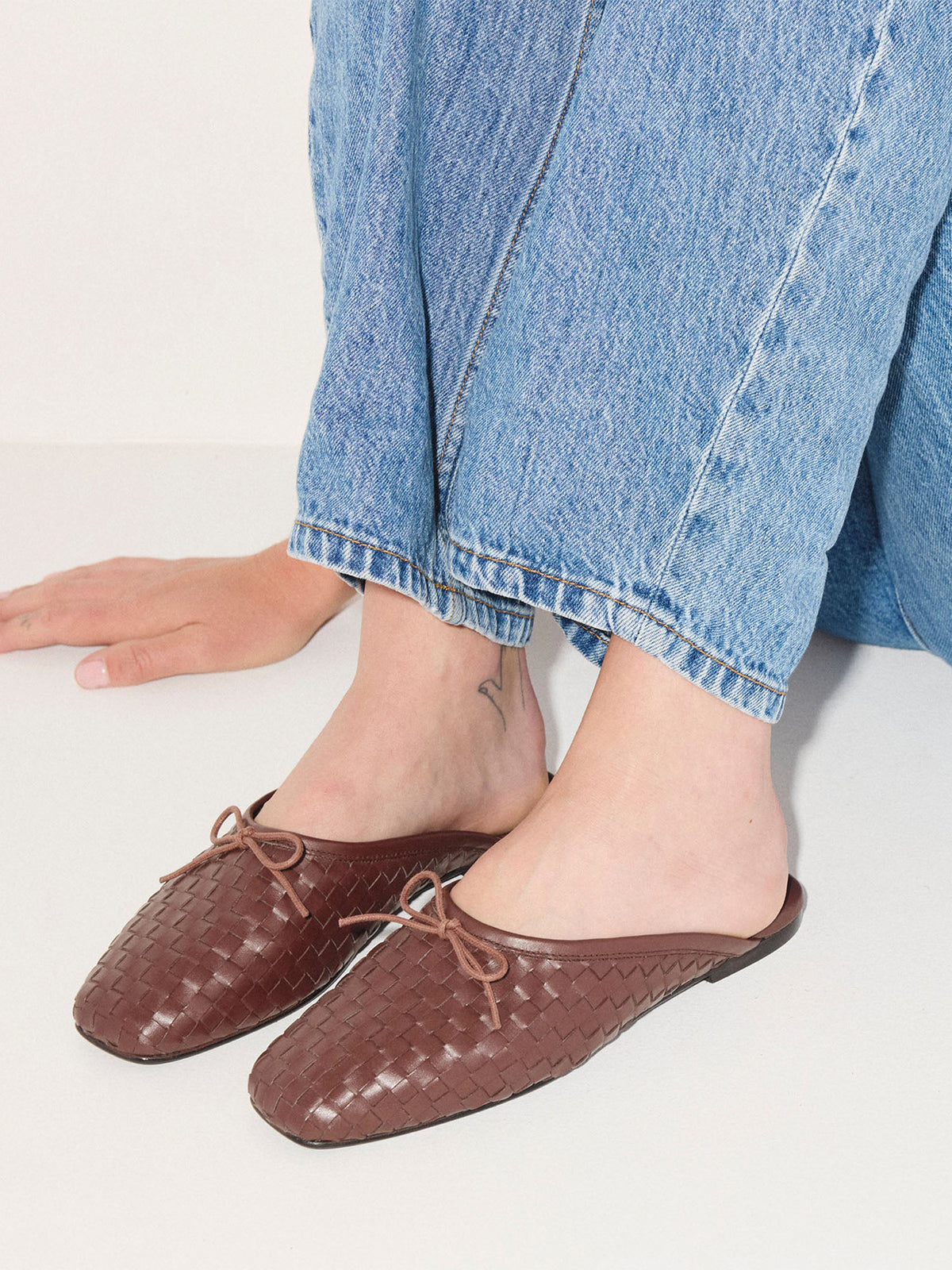 Woven Vegan Leather Square-Toe Front Bow Slip-On Backless Flats - Coffee