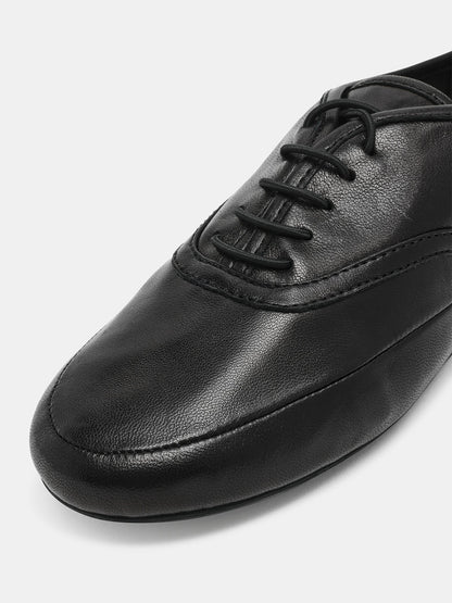 Black Round-Toe Lace-Up Slip-On Chic Flats