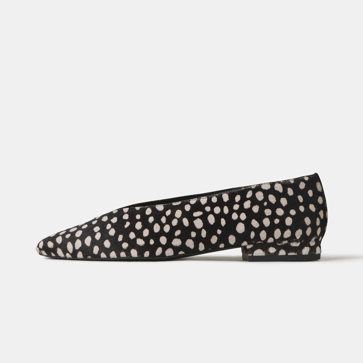 Chic Slip-On Pointed-Toe Simple Ballet Flats - Deer Pattern