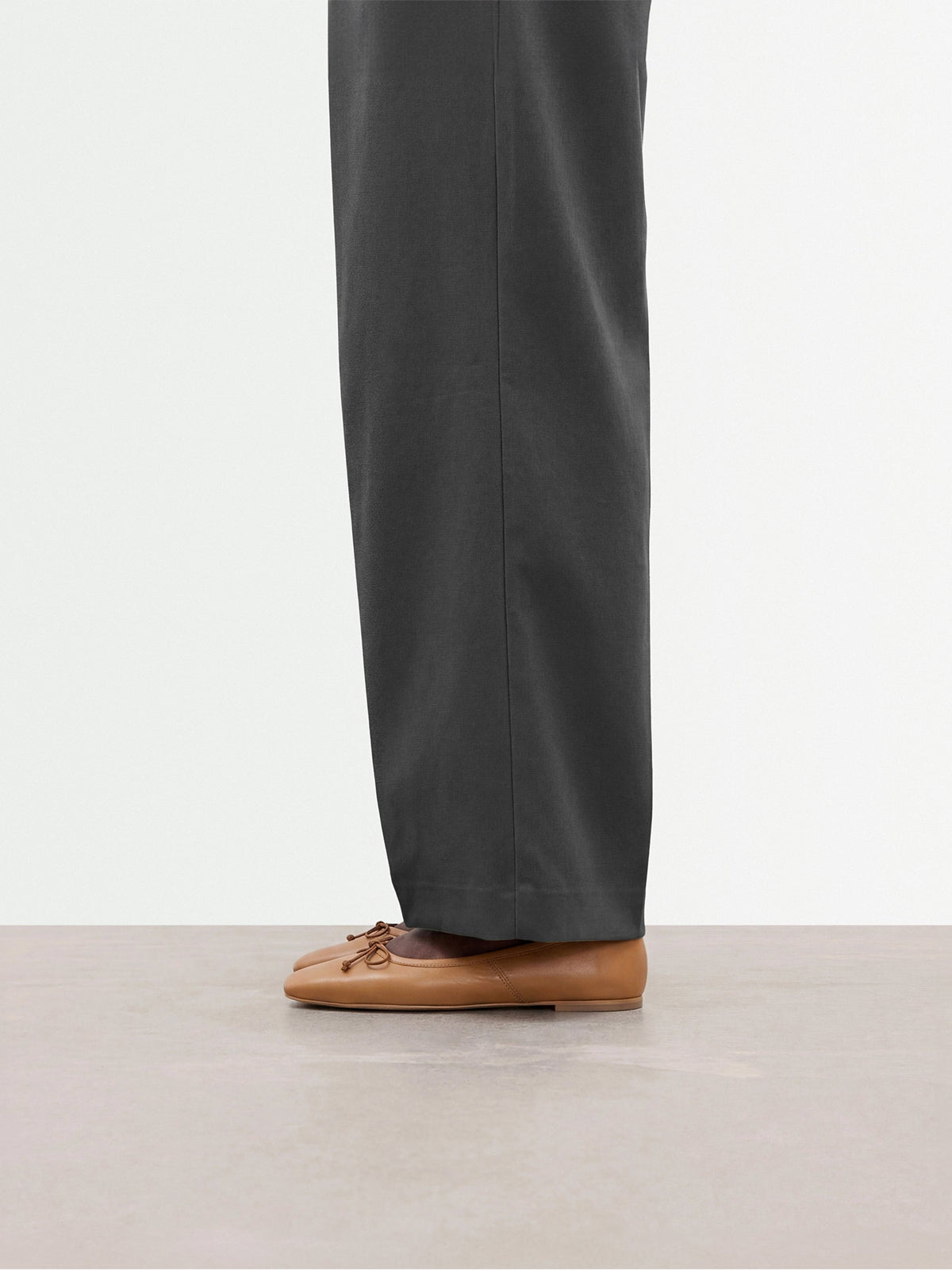 Cognac Classic Square-Toe Front Bow Simple Ballet Flats