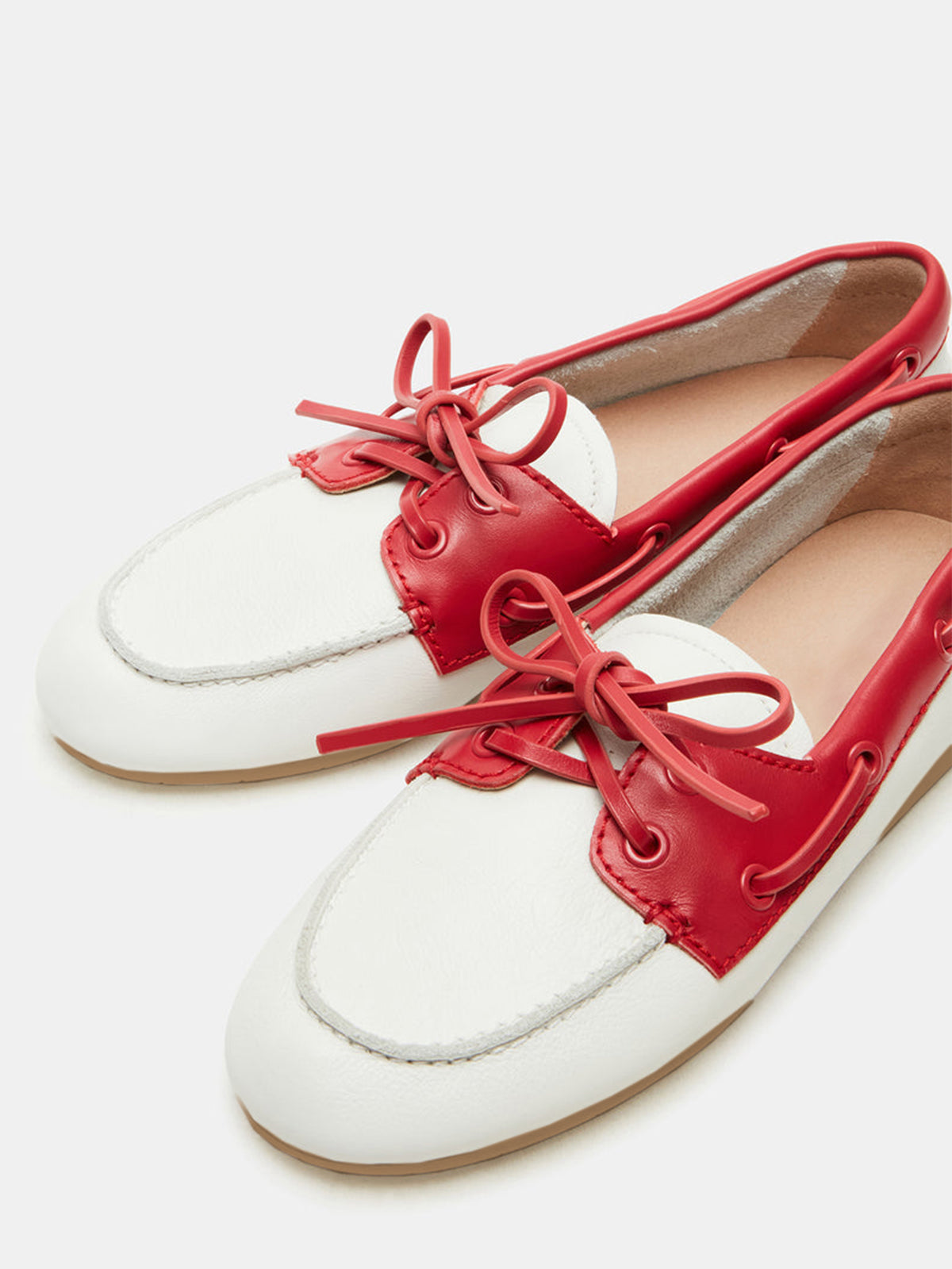 Bone Round-Toe Classic Lace-Up Slip-On Flats