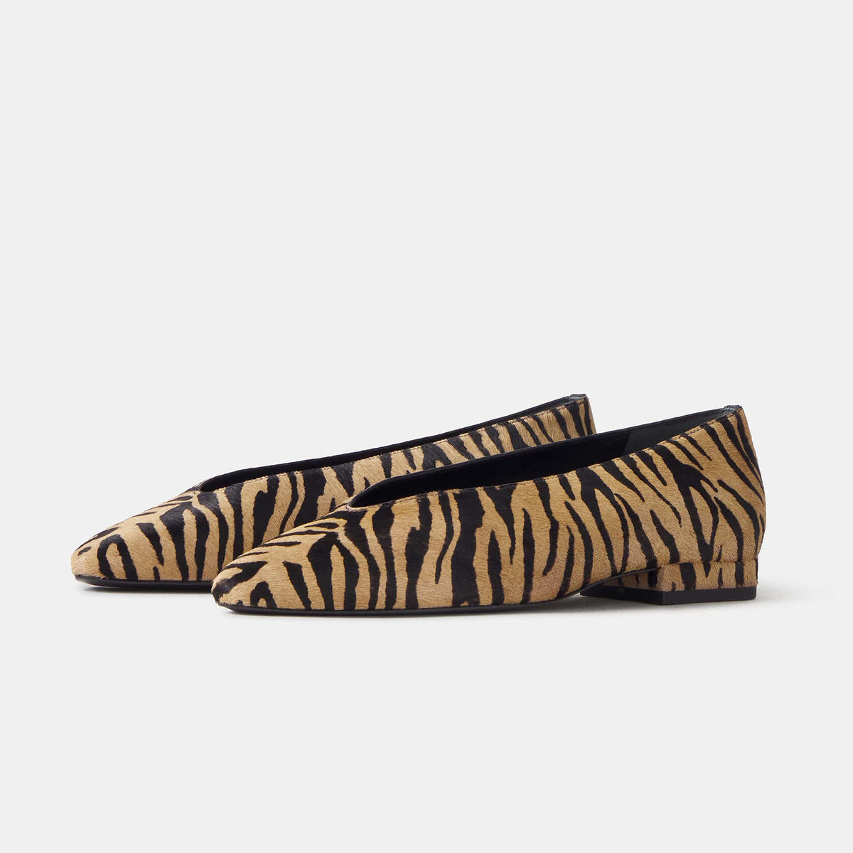Chic Slip-On Pointed-Toe Simple Ballet Flats - Zebra Pattern