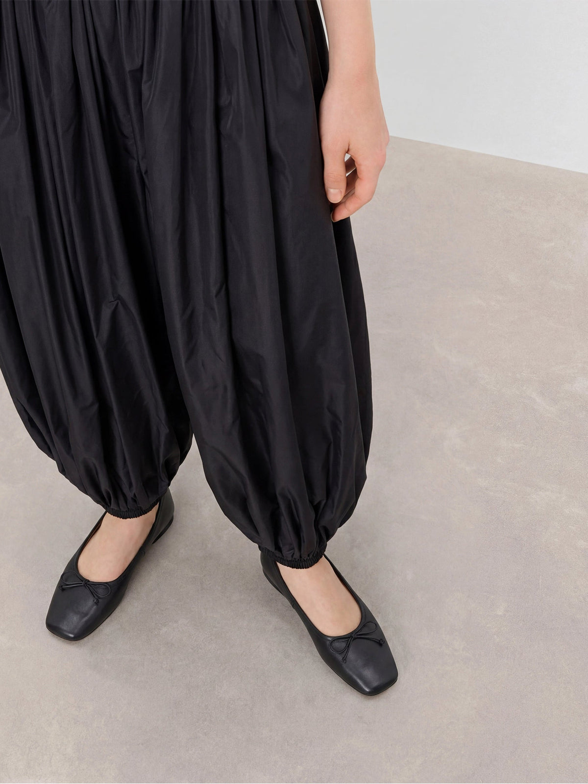 Black Classic Square-Toe Front Bow Simple Ballet Flats