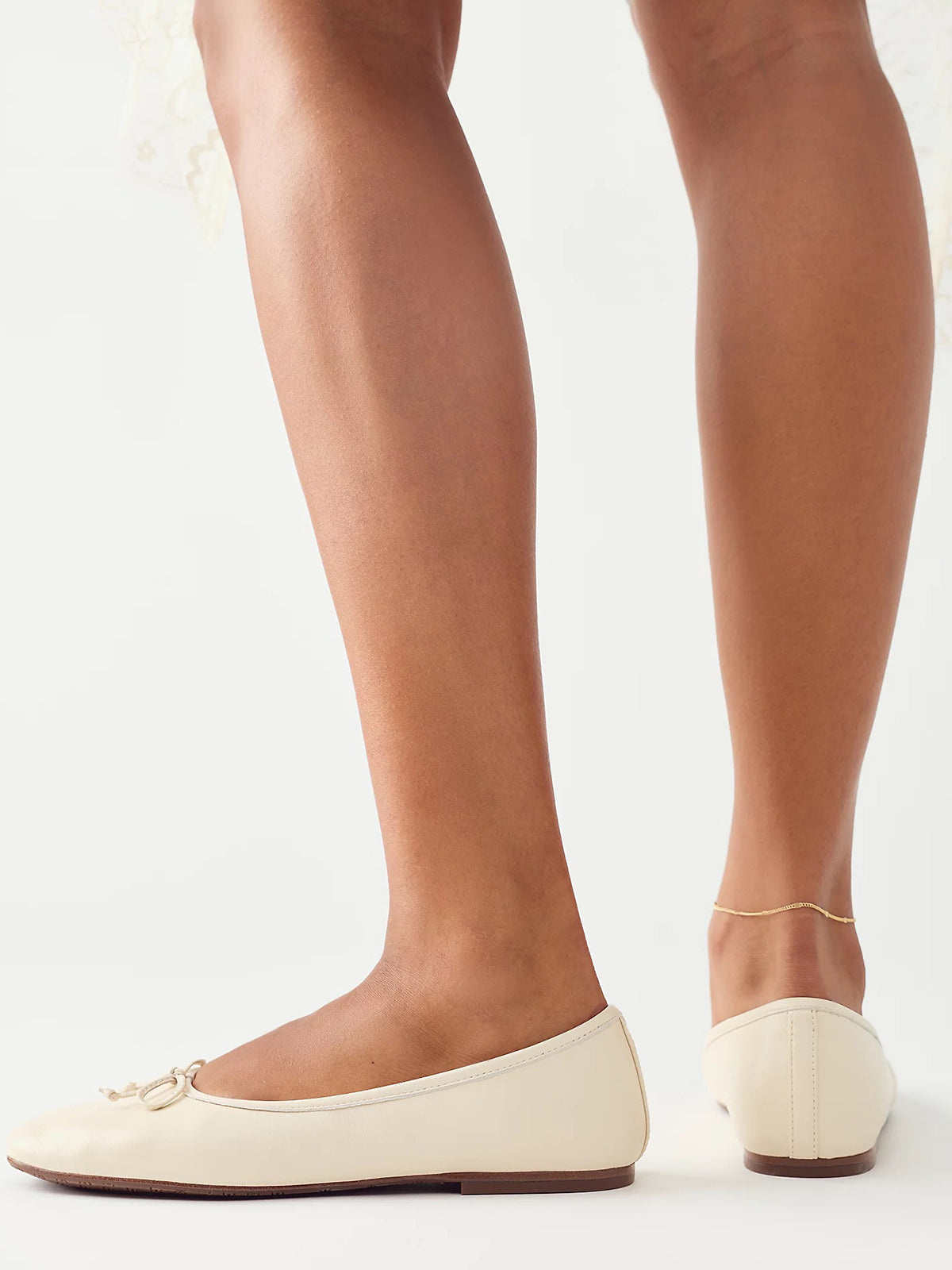 Chic Square-Toe Slip-On Front Bow Sleek Ballet Flats - Ivory