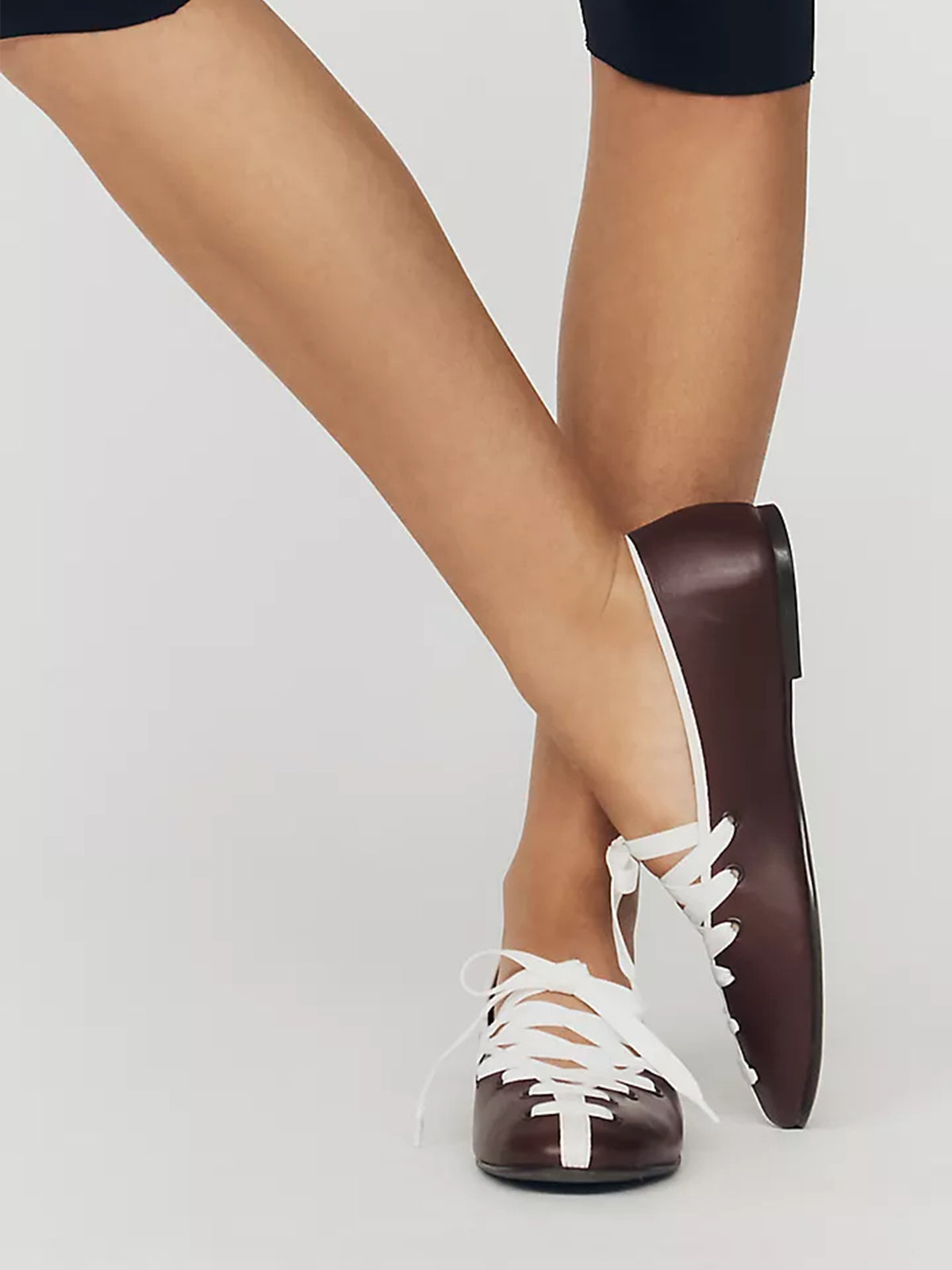 Brown Round-Toe Simple Lace-Up Slip-On Ballet Flats