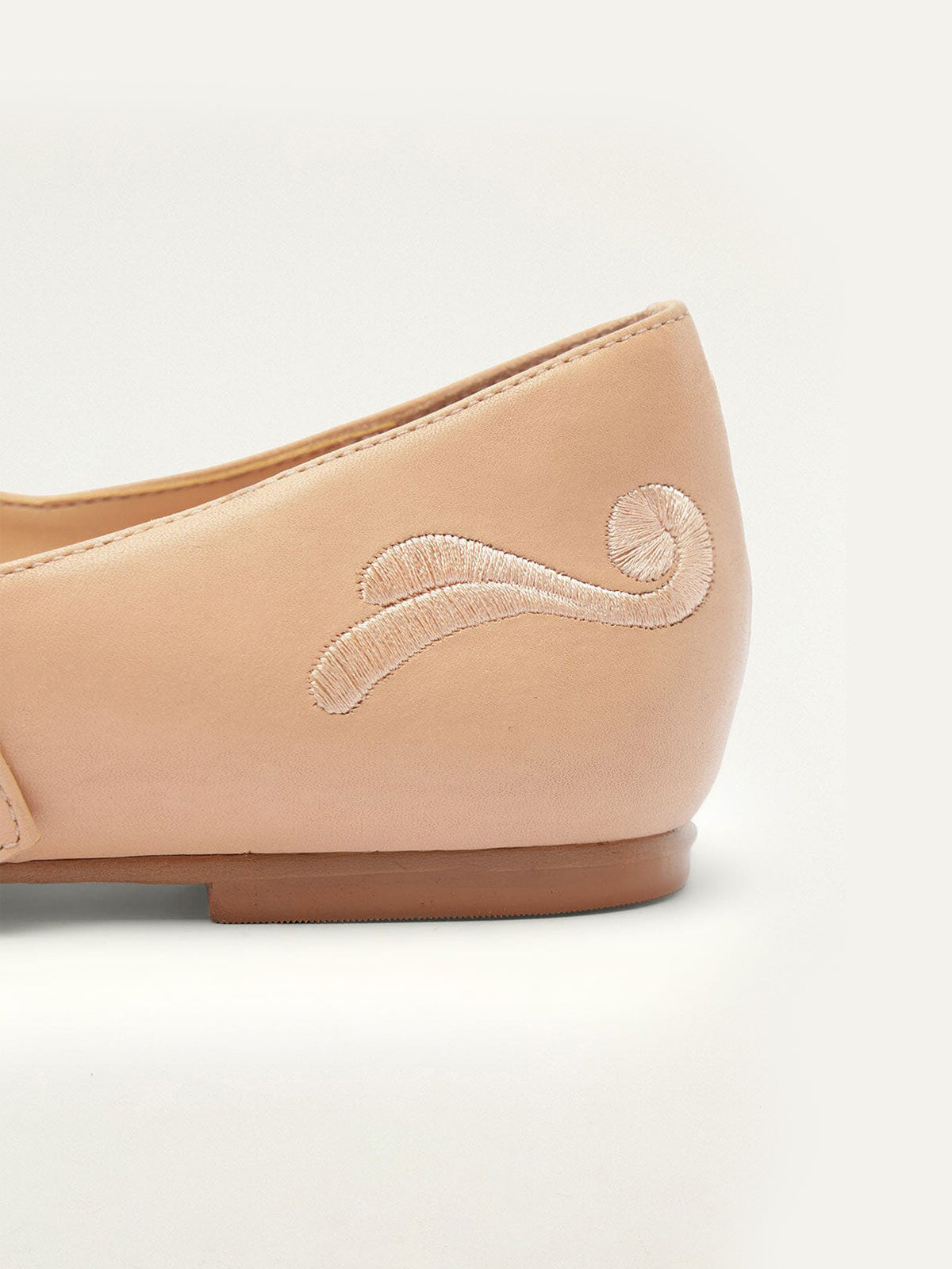 Beige Square-Toe Middle Strap Chic Embroidery Ballet Flats