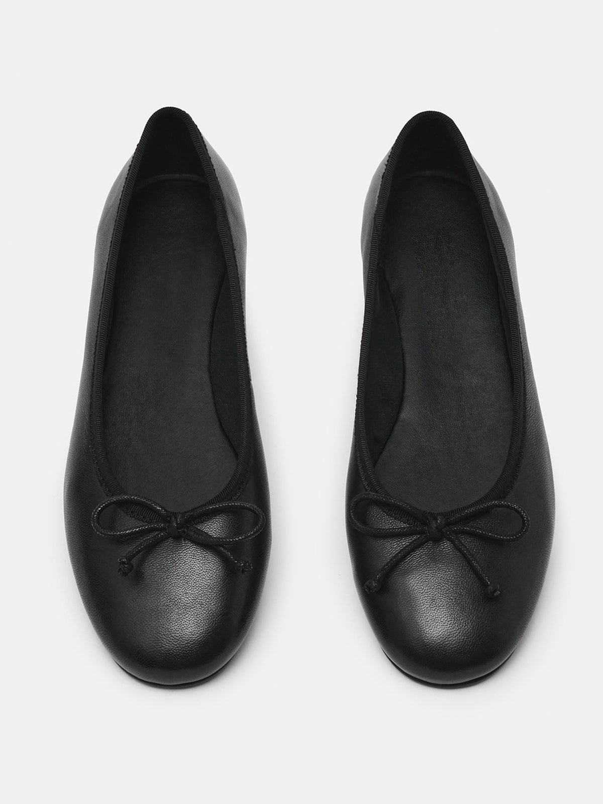 Black Round-Toe Simple Slip-On Ballet Flats With Front Bow
