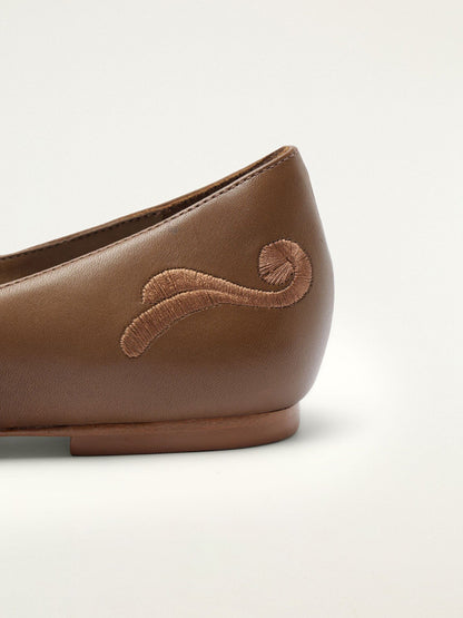 Caramel Square-Toe Middle Strap Chic Embroidery Ballet Flats