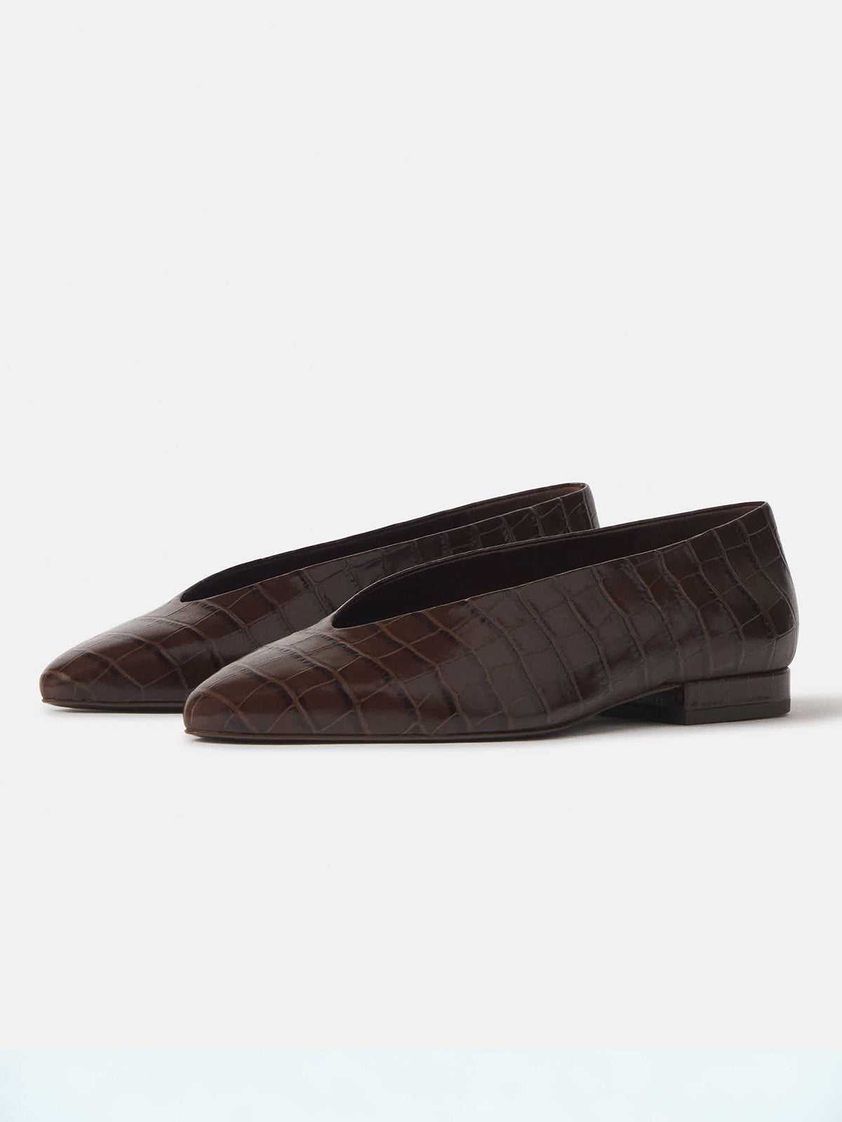 Chocolate Crocodile Pattern Pointed-Toe Slip-On Simple Ballet Flats