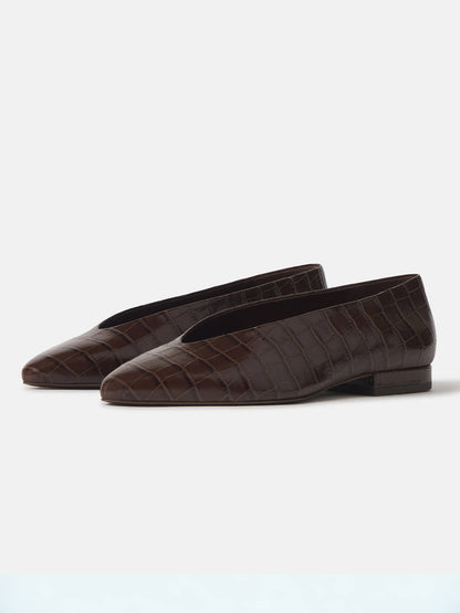 Chocolate Crocodile Pattern Pointed-Toe Slip-On Simple Ballet Flats