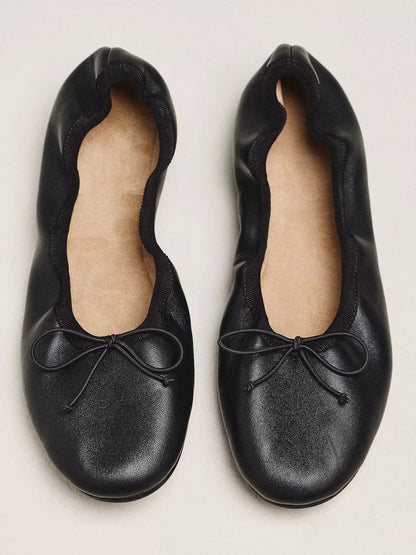 Black Round-Toe Slip-On Classic Ballet Flats With Front Bow