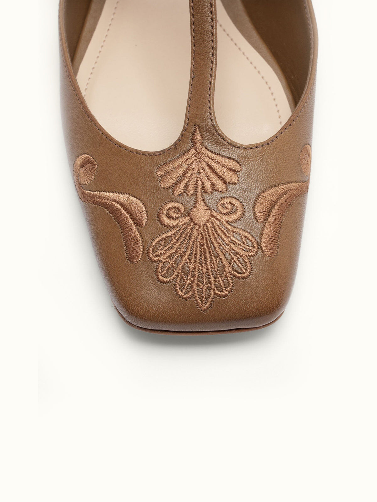 Caramel Square-Toe Middle Strap Chic Embroidery Ballet Flats