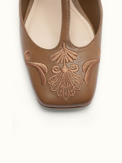 Caramel Square-Toe Middle Strap Chic Embroidery Ballet Flats