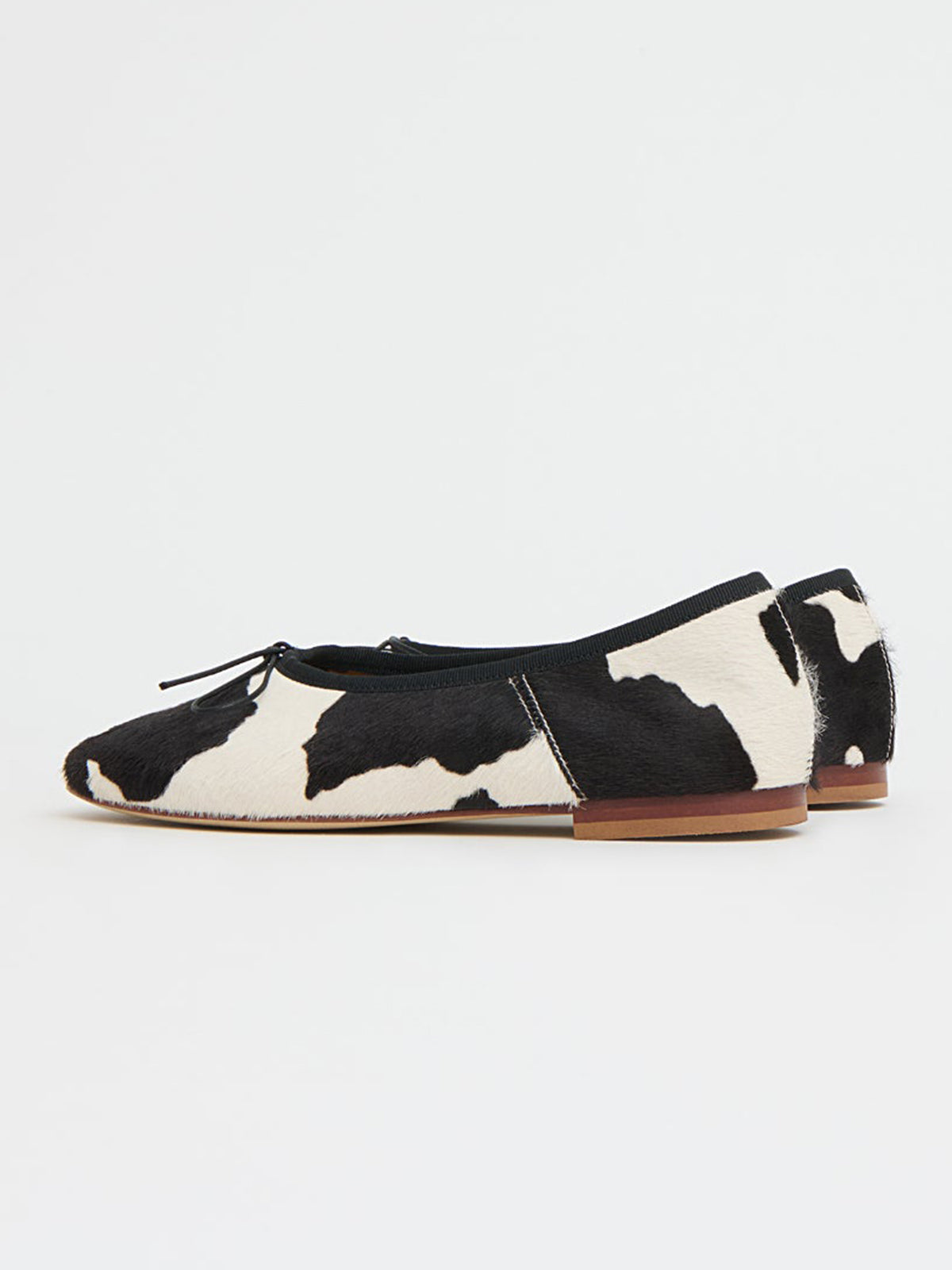 Cow Pattern Round-Toe Simple Chic Ballet Flats With Front Bow