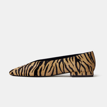 Chic Slip-On Pointed-Toe Simple Ballet Flats - Zebra Pattern