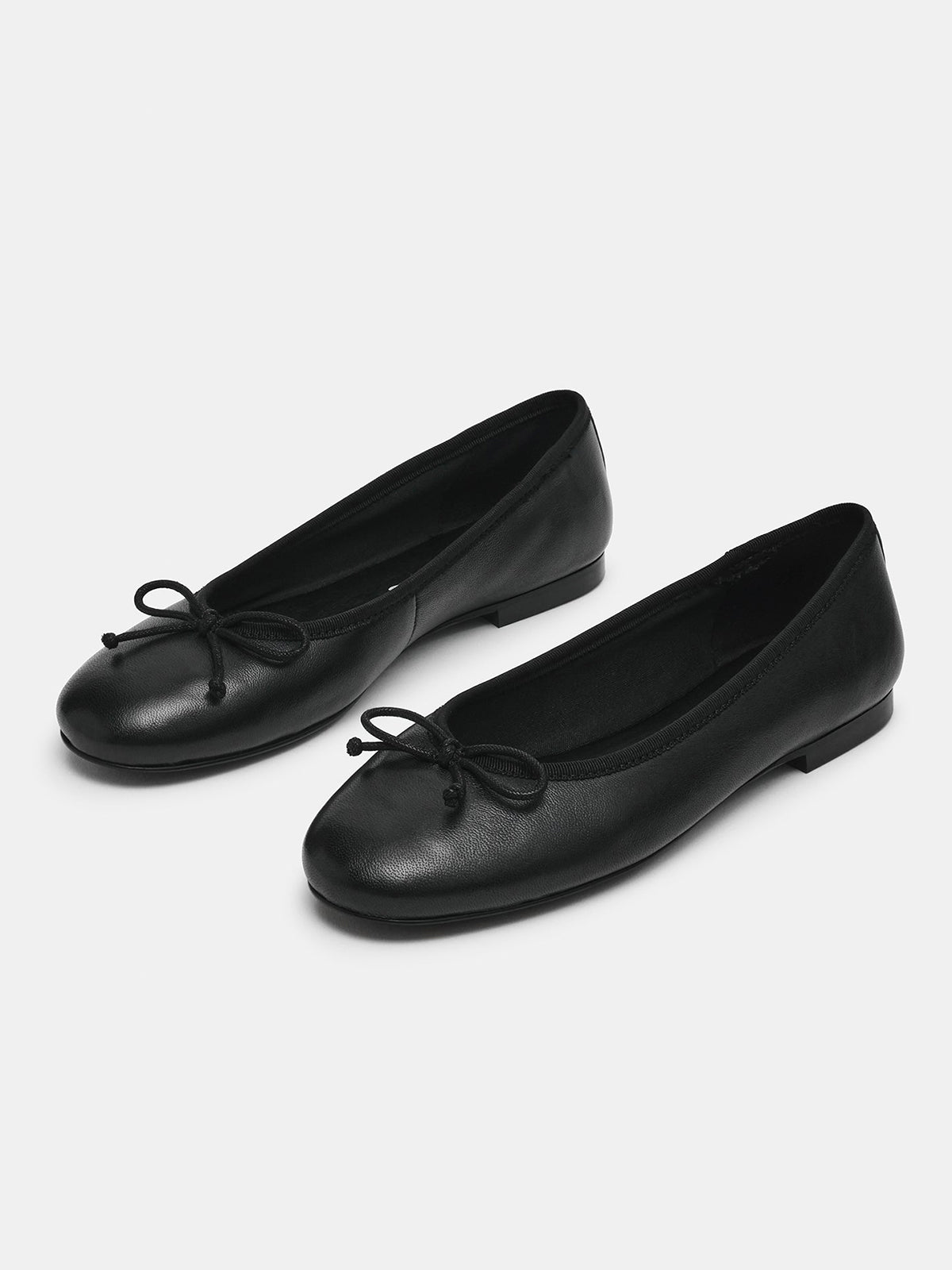 Black Round-Toe Simple Slip-On Ballet Flats With Front Bow