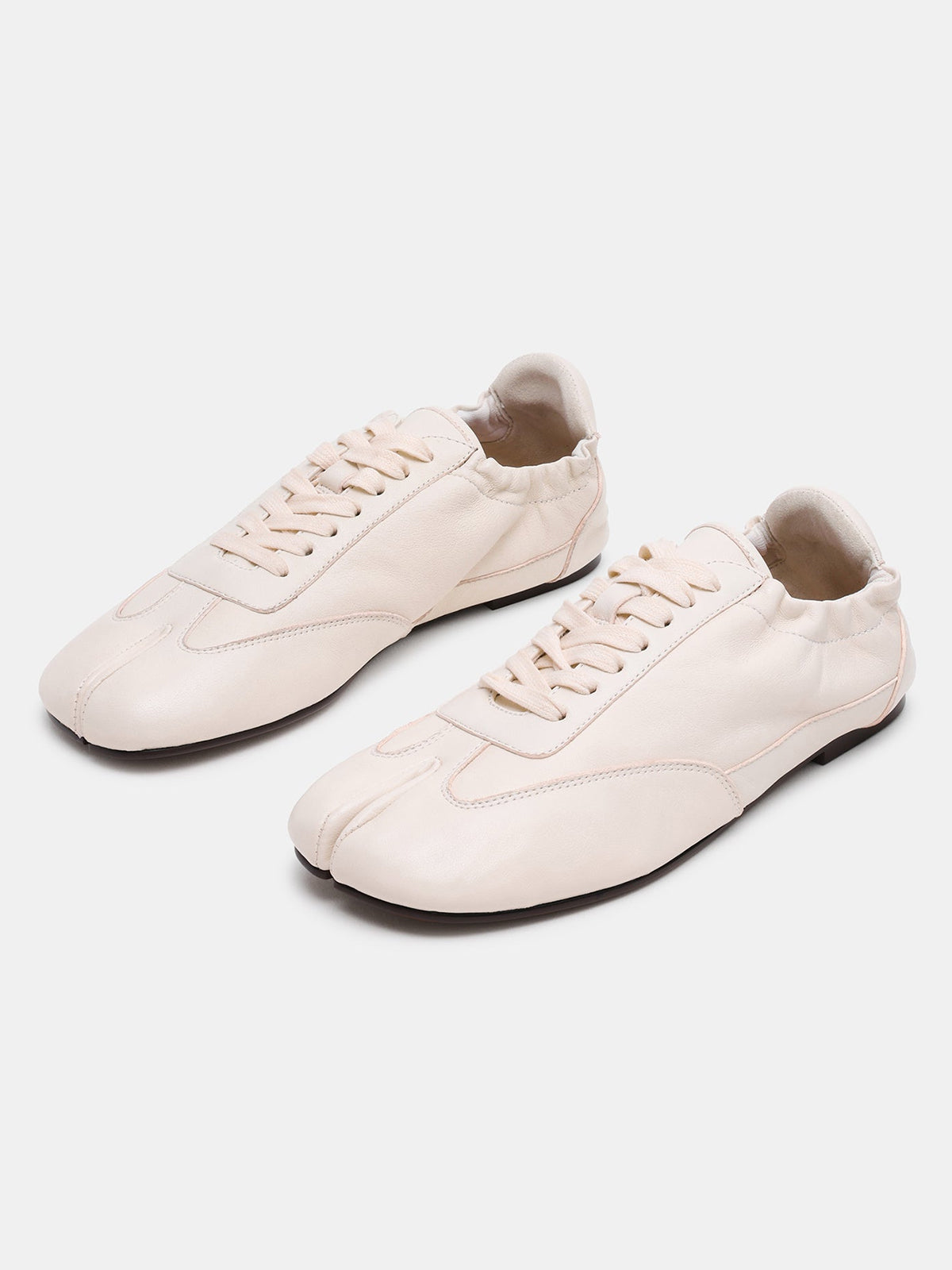 White Split-Toe Classic Lace-Up Flats Sneakers