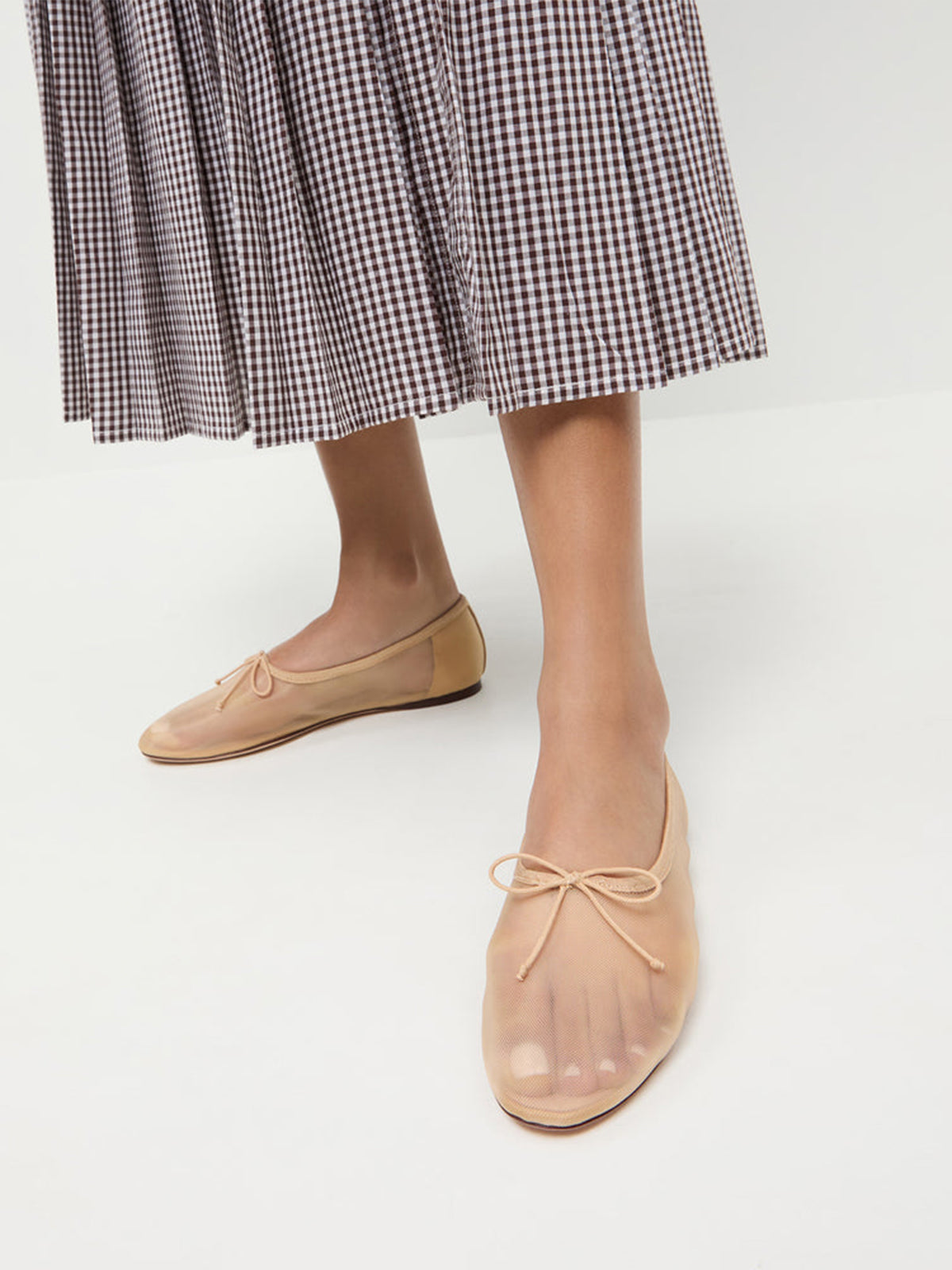 Tan Mesh Round-Toe Chic Front Bow Slip-On Ballet Flats