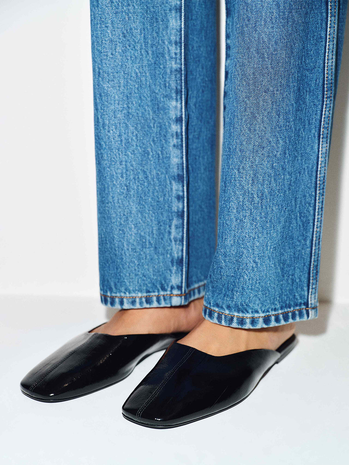 Black Eel Pattern Square-Toe Backless Slip-On Flat Mules