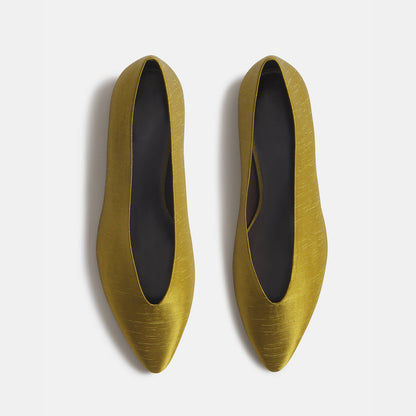 Chic Slip-On Pointed-Toe Simple Ballet Flats - Champagne Satin