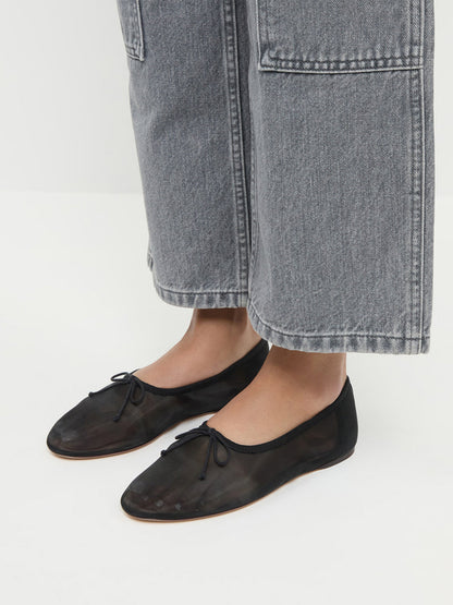 Black Round-Toe Chic Front Bow Slip-On Ballet Flats