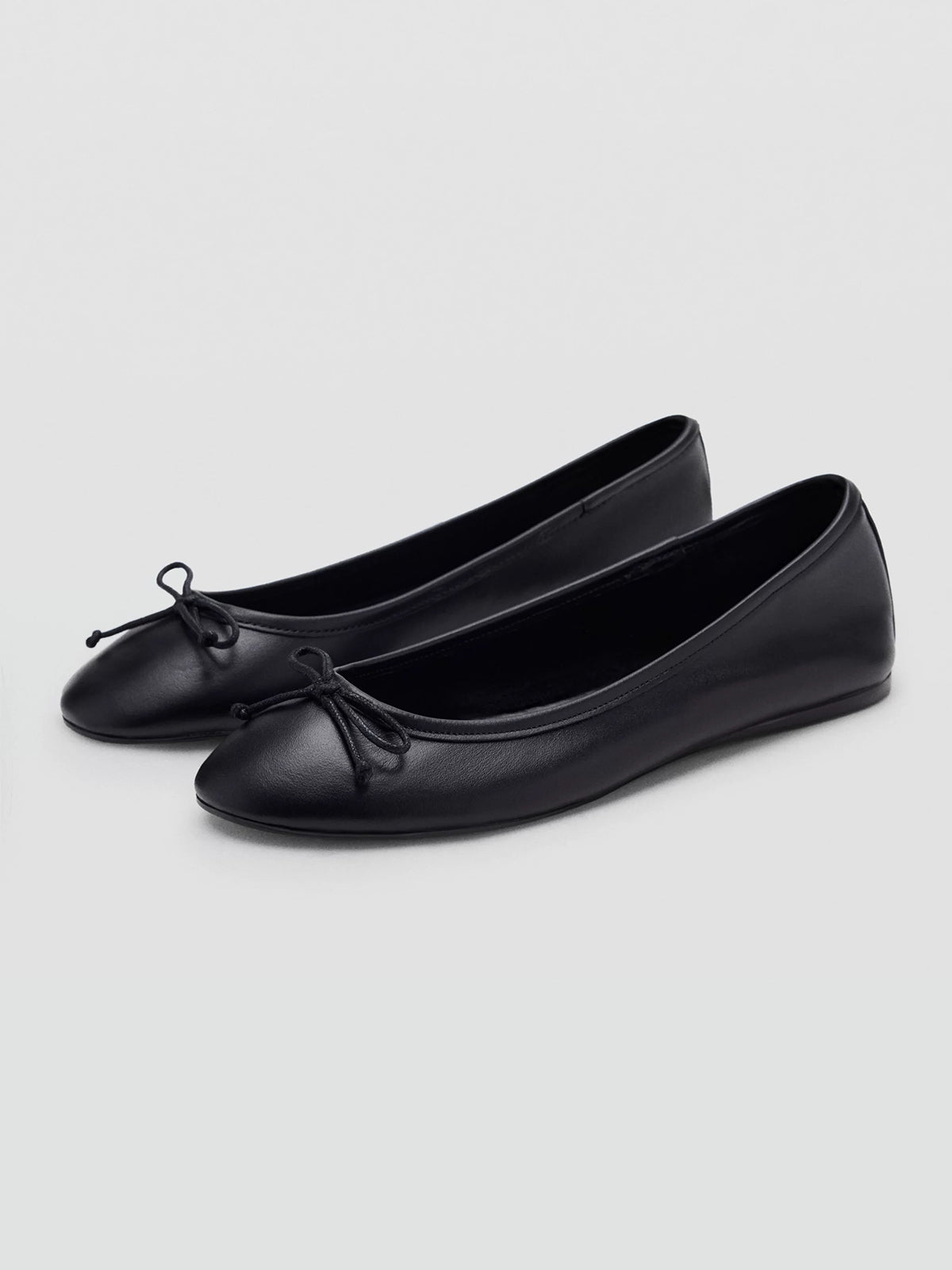 Black Round-Toe Simple Front Bow Slip-On Ballet Flats