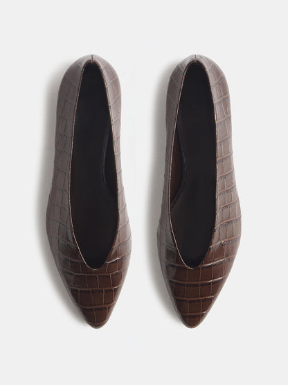 Chocolate Crocodile Pattern Pointed-Toe Slip-On Simple Ballet Flats