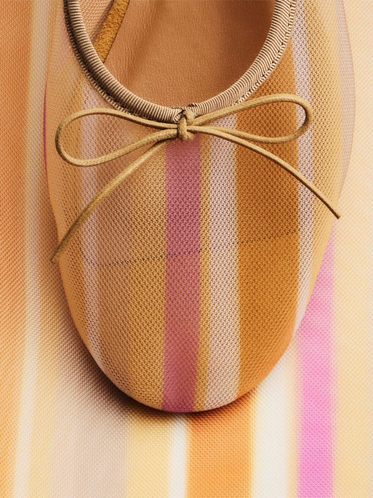 Sunset Mesh Round-Toe Simple Chic Ballet Flats With Front Bow