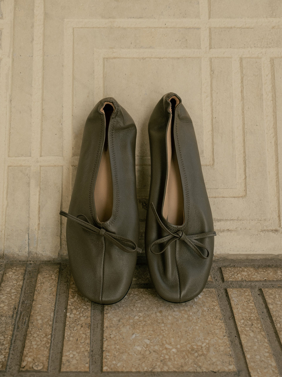 Khaki Classic Square-Toe Front Bow Simple Ballet Flats