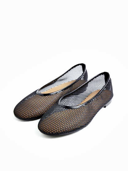 Fishnet Round-Toe Slip-On Ballet Flats in Black